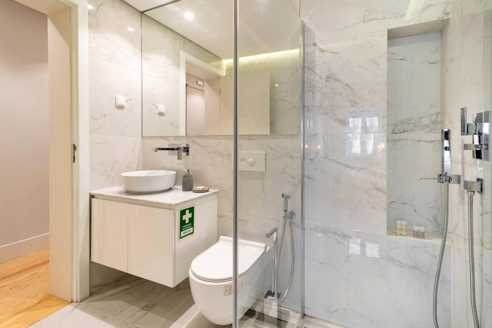 Ferienwohnung Guestready - Luxury With Private Terrace In Lapa Lisboa Exterior foto